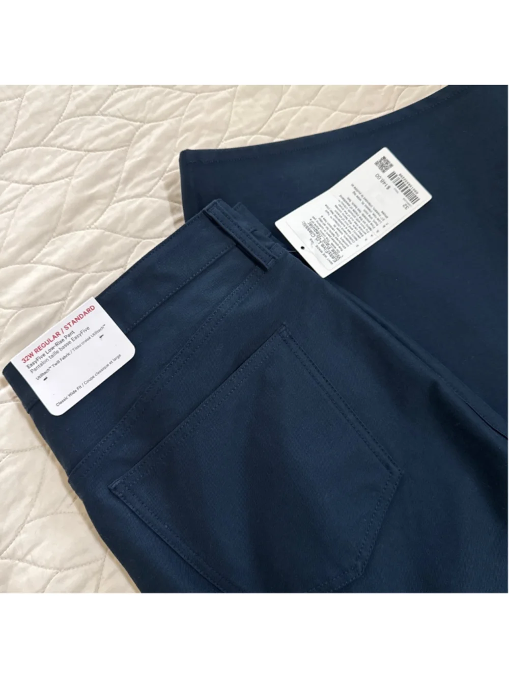 Women's Lululemon Navy EasyFive LR Classic-Wide Pant, Size 32 - Picture 5 of 6